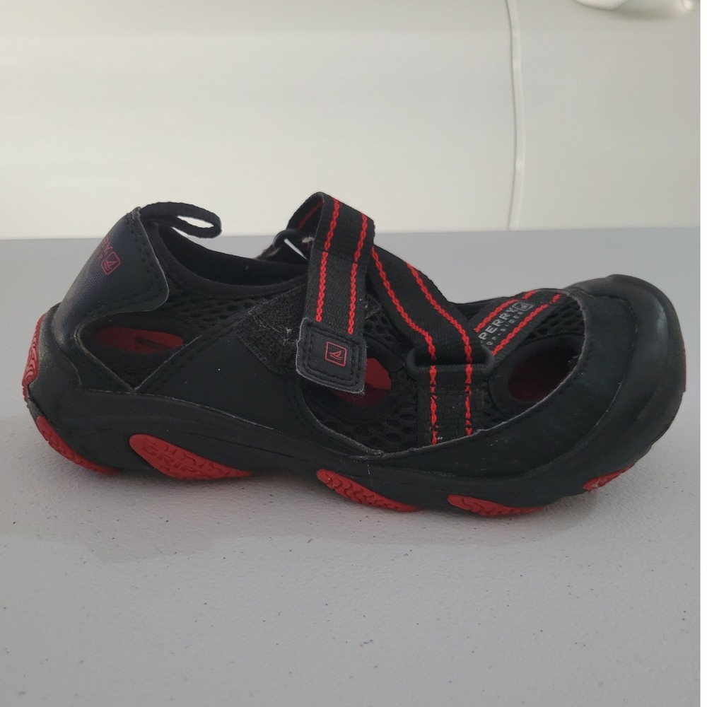 Sperry Top-Sider Wet Tec Boys 11M Black Red Closed Toe Water Sandals